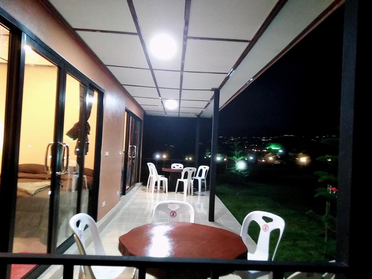 เฟรนด์แคมป์ Villa Khao Kho Exterior photo